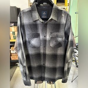 Pendleton x Roark Norman charcoal flannel. Men’s Large New